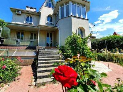 Продам 4-к будинок Дніпро, Центральний, Латвийская