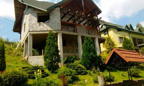 Терміновий продаж будинку 220 м.кв. в Карпатах, Славське, гора Тростян