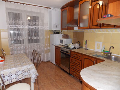 Здаю 2-х кім. кв. Навпроти продуктового ринку