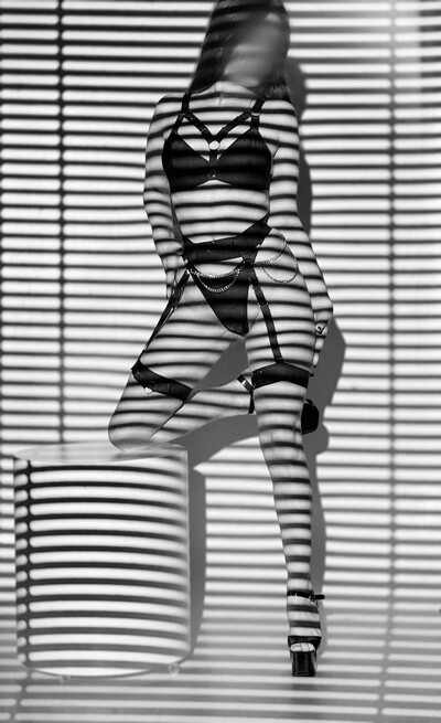 Відчуй себе королем з нашими дівчатами