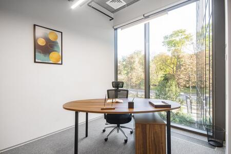 Оренда приватного офісу в Spaces Lviv Tech City