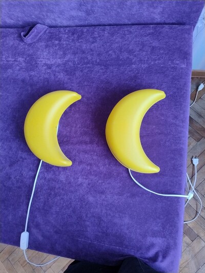 Два светильники, жовті