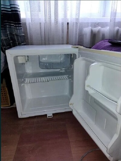 Невеликий холодильник  Haier, 52 л