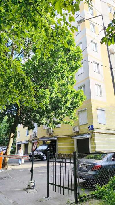 Продам 4-к квартиру Львів, Франківський, Сахарова, 58