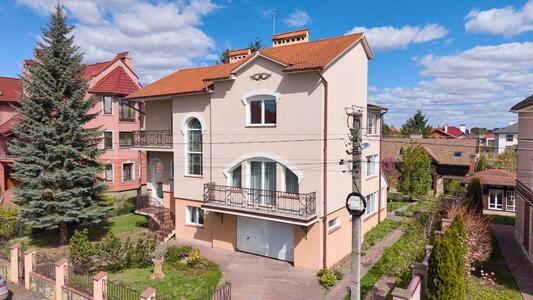 Продам 5-к будинок Пустомитівський, Конопниця, Франка