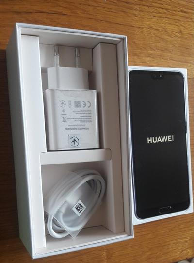 Продам смартфон / телефон Huawei p 20 pro , состояние идеальное