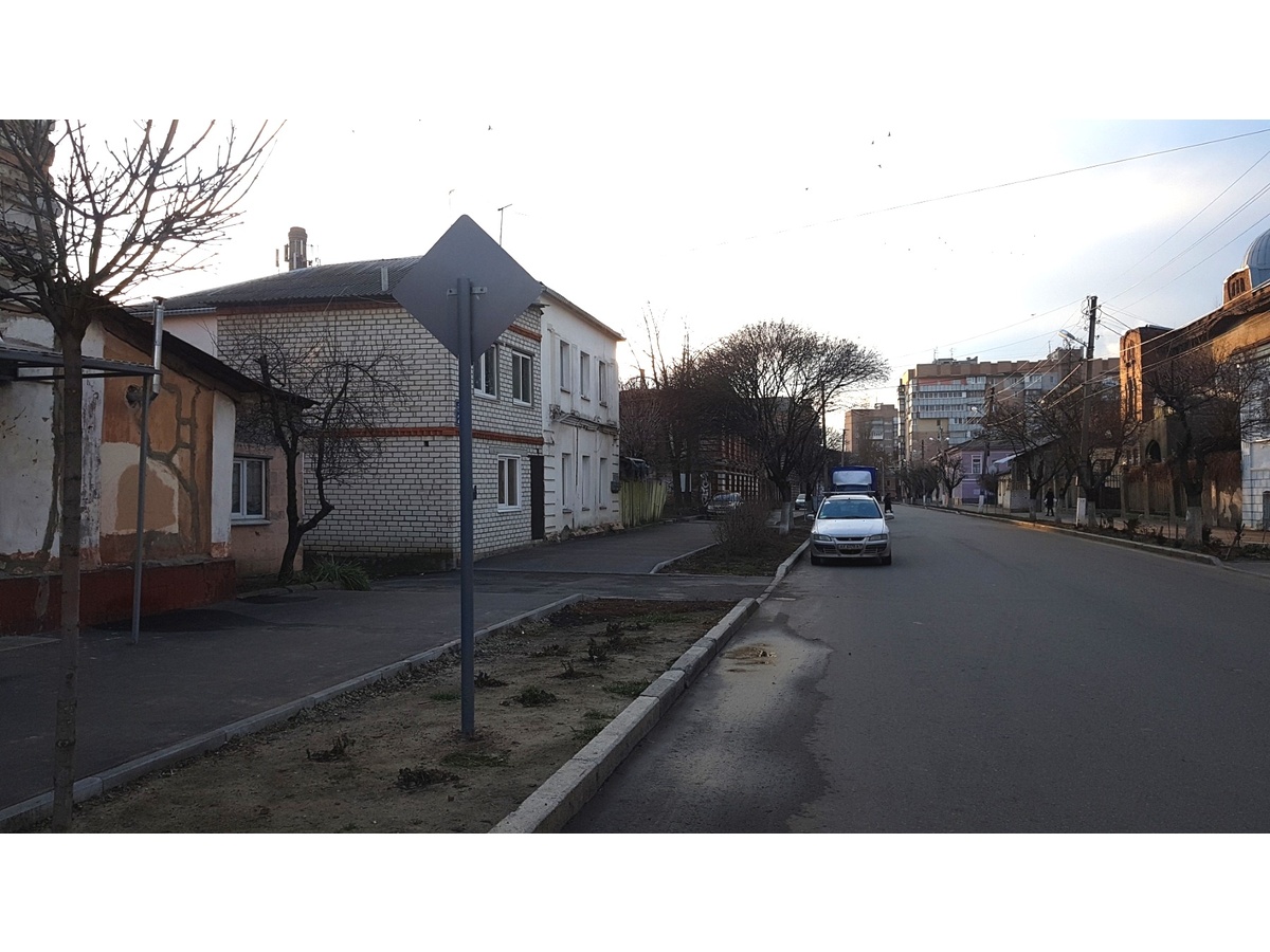 Продам большую 1к. квартиру с двориком в старом Центре на ул Конторская. 23500, Південний вокзал, Центральний ринок, Харків на aviso.ua