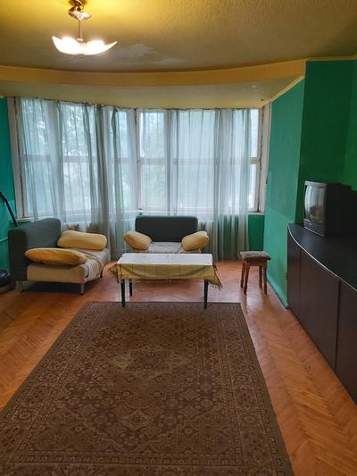 Продам 3-х квартиру в обкомовском кирпичном доме ул. Новгородская
