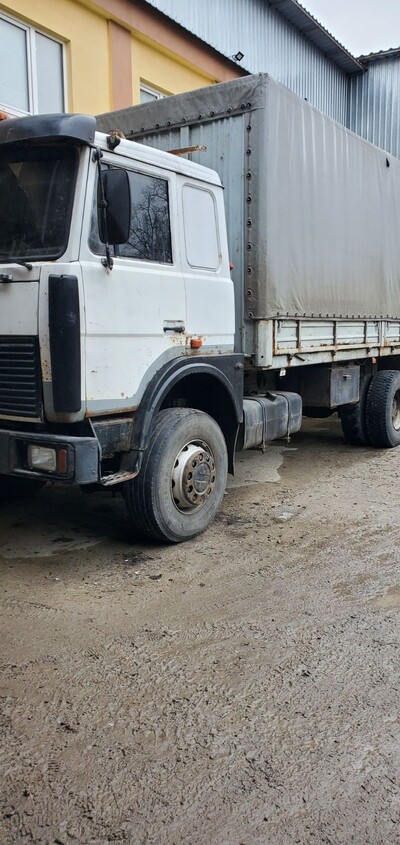 Продам МАЗ 533603-221 грузовой фургон.