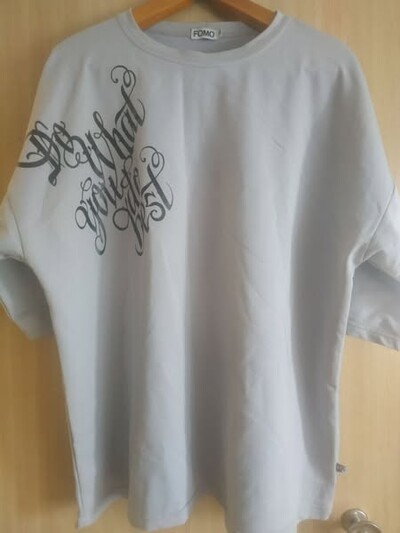 Футболка стильна чоловіча з написом-принтом