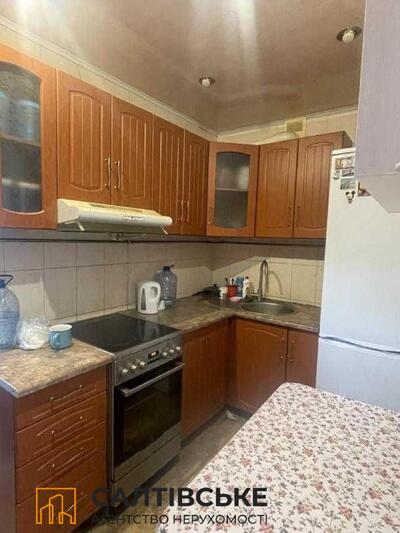 ЕМ-8990 Продам 2к гостинку на Салтовке   Студенческая 535 м/р