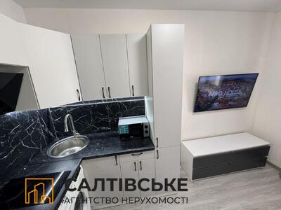 0915-ОВ Продам гостинку 20м2 на Старой Салтовке Михайлика 4