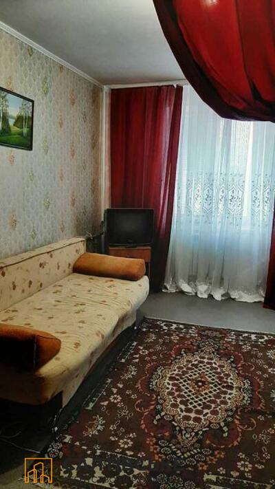 ОВ-1037 Продам гостинку 26м2 на Салтовке Медкомплекс 627 м/р