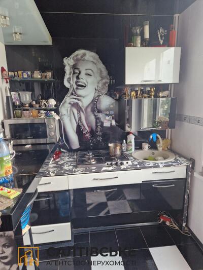 7955-ИП Продам 4К квартиру на Салтовке  Героев Труда 522 м/р