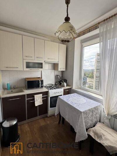 ЕМ-9092 Продам 2К квартиру на Салтовке Героев Труда 606 м/р