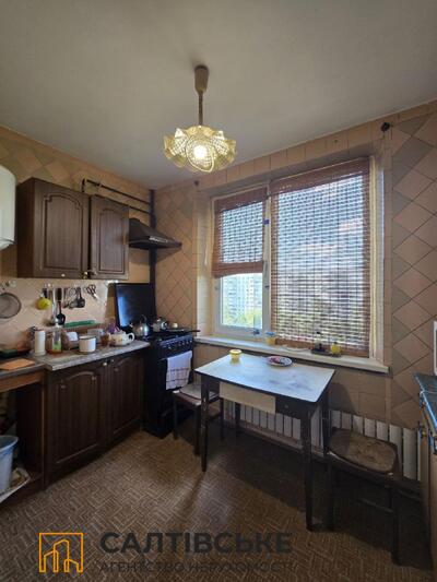 КЮ-2063 Продам 2к квартиру на Салтовке Студенческая 608 м/р