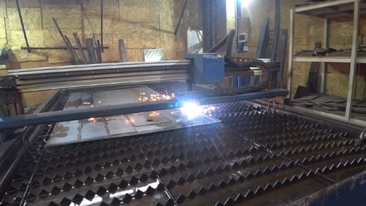 Плазмове різання листового металу ЧПУ