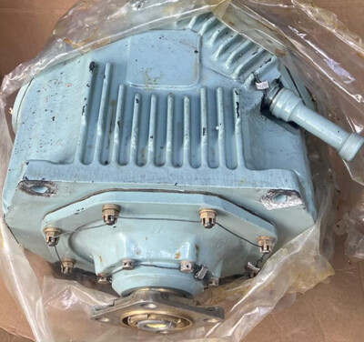 8А-1515-000 проміжний редуктор