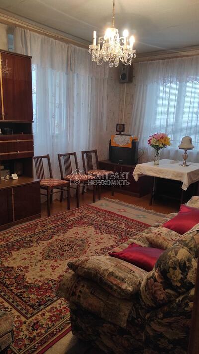 Здається 2-х кімнатна квартира на Амосова