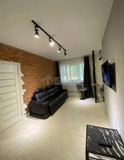 Продам 3к квартиру р-н ХАИ пос.Жуковського ремонт