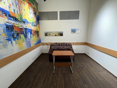 Здається офісне приміщення Історичний музей,Римарська