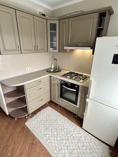 Продам 1 ком. квартиру на  Холодной горе