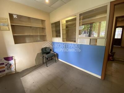 Продаж приміщення під офіс, магазин, аптеку вул.Дерев'янко 7 Торг