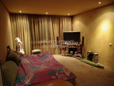 Продам  2-х на Салтовке 2\\5 хороший ремонт от м. Студенческая 10 ми