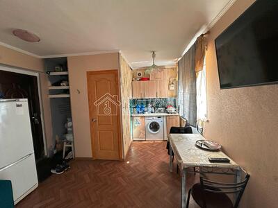 Продається 1 кімнатна квартира, 10 хвилин від метро Індустріальна