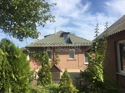 Продам будинок-садибу  30 соток землі приватизовані