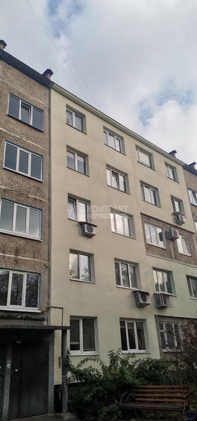 Продам двухкомнатную квартиру  круг 602 м-рн