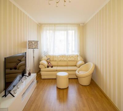 ТИХИЙ ЦЕНТР! Искусств 7/9! Метро Бекетова! С РЕМОНТОМ! Продам 3к 70 м2