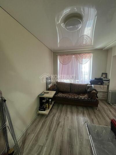 Продам 2-к квартиру на Баварии. Любові Малої