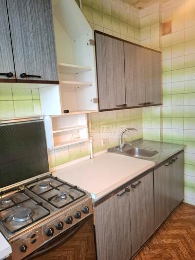 Продажа 3 к. кв. улучш.  планировки, ул. Соборности Украины