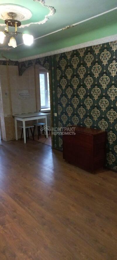 Здається 3х кімнатна квартира на П.Поле