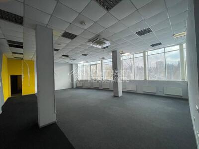 Оренда окремої офісної будівлі, 2 хв. М. Бот. Сад, 403 м2