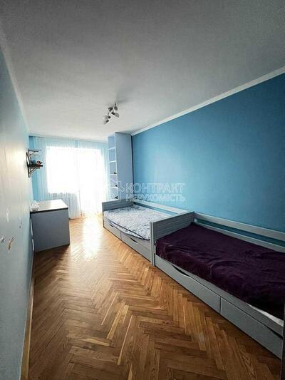 Продається  3кімн.кв.  центр . Гімназійна набережна