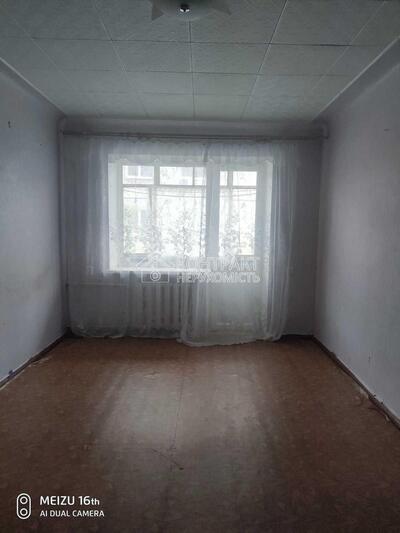 Свободная 2 к. квартира 2/5 эт.  район ЮЖД, Центр. Рынка