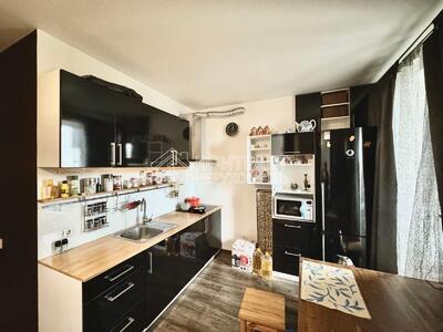 Харьков                Петра Григоренко просп. (Маршала Жукова), 14