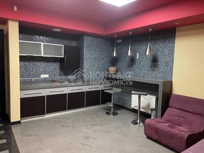 Продам приміщення біля кінного ринка 160кв.м