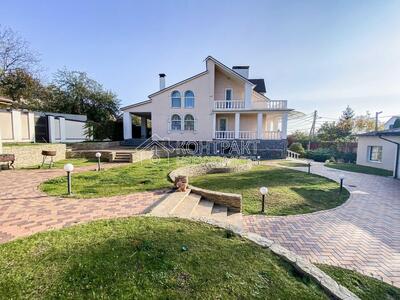 Продаж розкішного будинку у с. Лідне