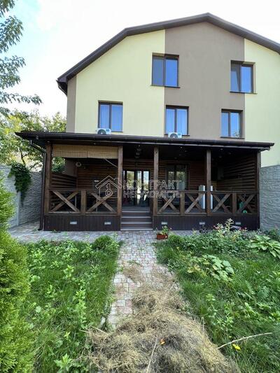 Продам пол  дома  Салтовка