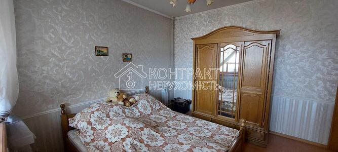 Продам 3 комн кв метро Салтовская , можно по сертификату