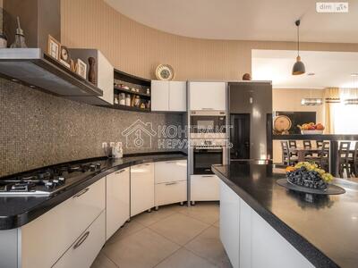 Продаж будинку з гаражем та ділянкою, Олексіївка