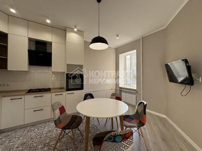 Продам 3к квартиру Центр Наукова Шатилівка Кримська