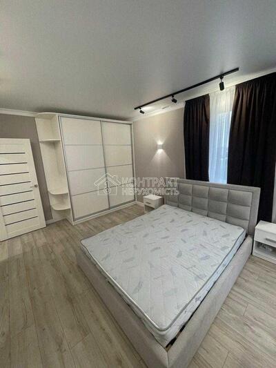 Продам двокімнатну квартиру, Левада-2.