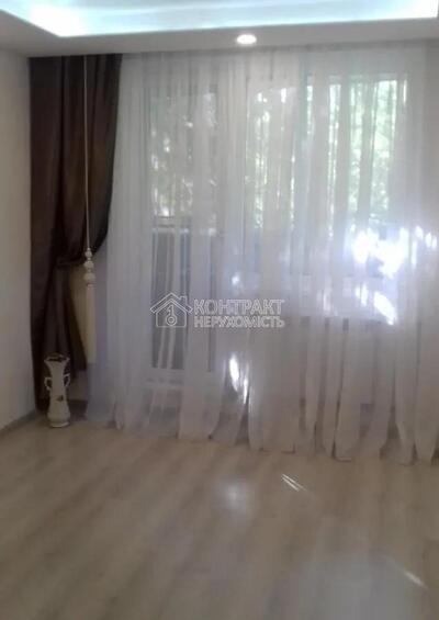 Продається 1 -кімнатна квартира на Олексіївці біля метро 3 хвилинки