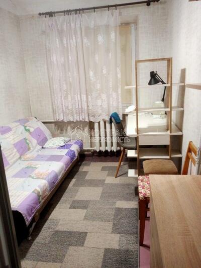 Продаж гостинки  П.Поле Ботанічний Сад Вартових Неба