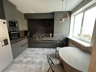 Продам 2-кімн пр-т Перемоги, сертификат торг ЖК Перемоги