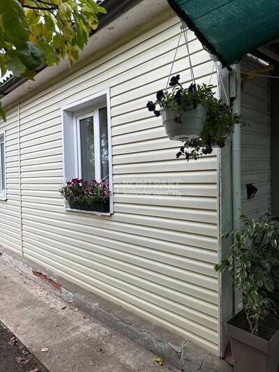 Продам будинок в сел Буди . 10 сот. Газове опалення ,ремонт.